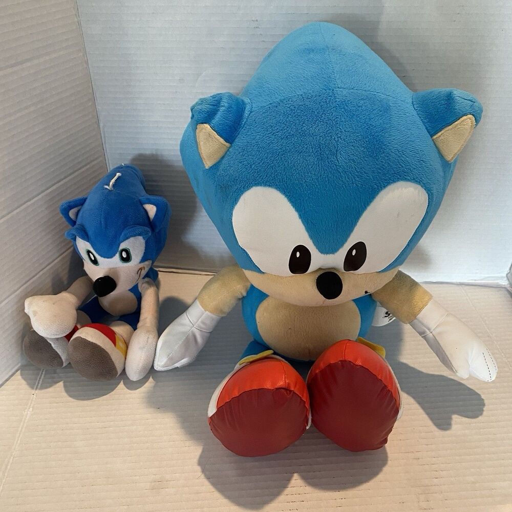 Sonic The Hedgehog Sonic Jumbo Plush 18 Inches Tall W/ Small Sonic Lot Of 2
